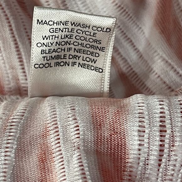 CJ Banks 3X-Large Top Floral Sleeveless Stretch Scoop Neck Textured Semi-Sheer - Picture 6 of 6